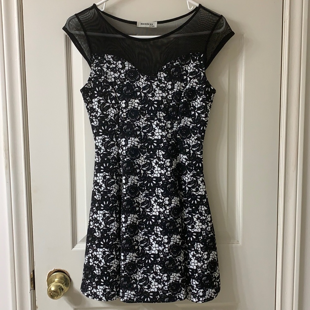 🌷3 for $25🌷Monteau, US S, Black & White Floral Mesh Topped Fit & Flare Dress